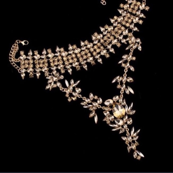 Crystal Rhinestones Choker Necklace Adjustable - Picture 2 of 3